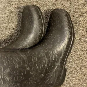 Ugg Wilshire Brown Rubber Rain Boots Women’s Sz 7 Tall Fur Insole EUC thumbnail 11