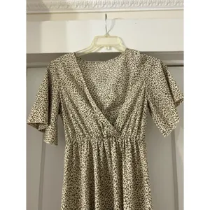 SHEIN Short Sleeve Leopard Print Long Maxi Dress Size XS 2 Teacher Modest Fun thumbnail 2
