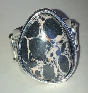 Silver Tone Black Marble Stone Cocktail Ring thumbnail 1