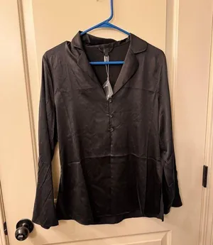 Skims Open Neck Stretch Silk Pajama Top Size XS Soot thumbnail 3