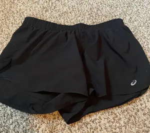 ASICS black shorts thumbnail 1