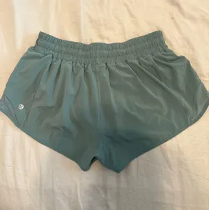 Lululemon Shorts thumbnail 3