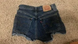 Levi’s 501 Dark Wash Denim Shorts High-Waisted thumbnail 2