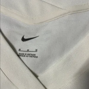 Nike Women's V-Neck Golf‎ Vest medium thumbnail 8
