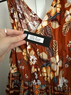 Women’s dress Orange Size M thumbnail 6