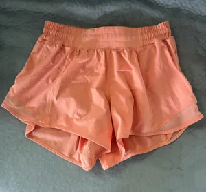 Lululemon Hotty Hot 4" Shorts thumbnail 1