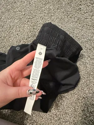 lululemon hotty hot hr shorts thumbnail 3