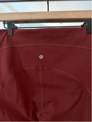 Women's Lululemon Red Leggings Size 14 thumbnail 3