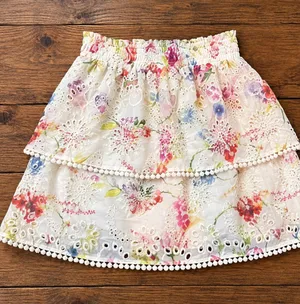 WILLA STORY Floral Eyelet Tiered Mini Skirt - M thumbnail 1