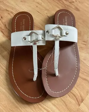 Kate spade white and silver heart thong slippers women’s chase size 7M thumbnail 1