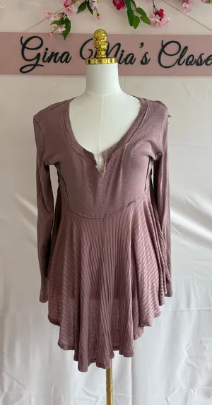We The Free Women's Mauve Long Sleeve Flared Top, Size Small thumbnail 1