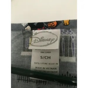 Disney Women's Graphic Scrub Uniform Top Nurse Medical Halloween Theme Size S thumbnail 2