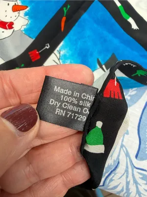 Silk Scarf 100% Made Exclusively For Seasons Snowmen Ski Sled Skate thumbnail 5