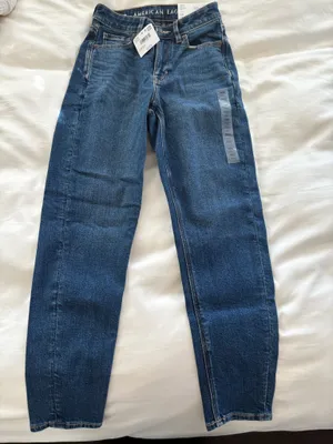 American Eagle mom jeans NWT thumbnail 1