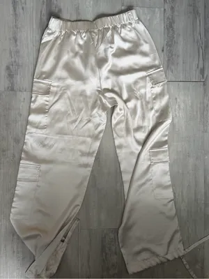 stradivarius Cream Satin Trousers thumbnail 4