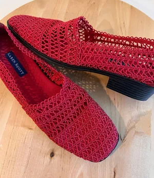 Karen Scott Vintage 90s Red Woven Stretchy Slip on Flats Shoe Size 7.5 thumbnail 1