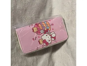 Hello Kitty pink zip wallet thumbnail 2