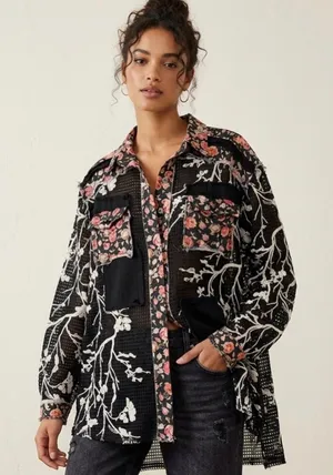 NWT- POL Carly Crochet Patchwork Laser Cut Floral embroidered shirt size large thumbnail 1