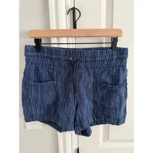 Athleta Cabo 100% Linen Drawstring Textured 4" Shorts Size: 4 Blue thumbnail 3