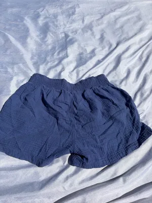 Blue shorts Size M thumbnail 3