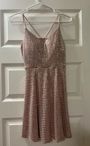 Dress Size 4 thumbnail 1