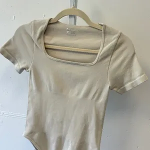 OQQ Ribbed Bodysuit Beige Square Neck Short Sleeve Stretch Small Minimalist thumbnail 3