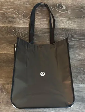 Lululemon Tote Bag Black Like New thumbnail 1
