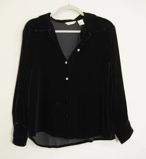 Eddie Bauer Black Velvet Silk Button Front Blouse Long Sleeve Whimsigoth Vintage thumbnail 1
