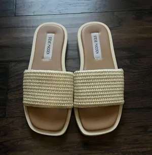 Steve Madden Sandals thumbnail 2