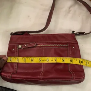 90s/2000s Y2K Vintage Burgundy res leather shoulder hand bag purse. #whimsygoth #grunge #tomantic #coquette #western boho thumbnail 5
