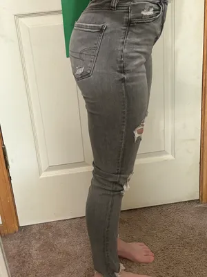 American Eagle ripped jeans thumbnail 3