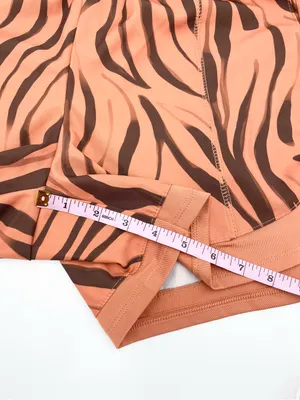 Tek Gear Women's Multi-Purpose Workout Shorts Size Medium Orange Tiger Stripes thumbnail 7
