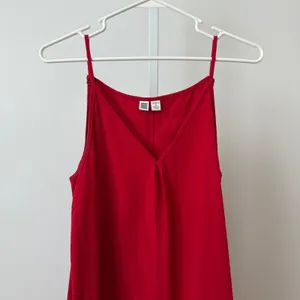 Uniqlo U Cotton Relaxed Coastal Minimalist Seersucker Midi Cami Dress Red M thumbnail 2