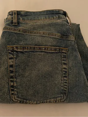 H&M Divided High-Rise Mom Jeans - Acid Wash - Size 10 (Fits Like 5’4” thumbnail 6