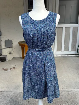 GAP Blue Paisley Shirred Swing Dress Tie Waist Pockets Size M thumbnail 4