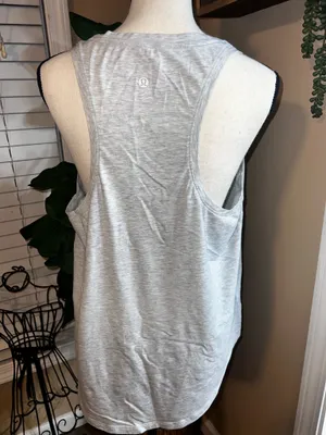 Lululemon Love Tank 14 Heathered Core Light Grey Racerback Pima Soft Athleisure thumbnail 2