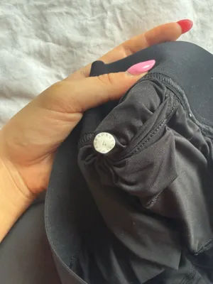 Lululemon Hotty Hot Shorts 2.5" Low-Rise thumbnail 5