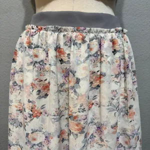 MIKAROSE Women Floral Chiffon Midi Skirt Gray‎ Waistband Ruffle Hem Size M thumbnail 6