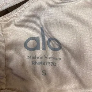 Alo Nude Beige Sleeveless Cutout Yoga Workout Athletic Sports Bra Top Size S thumbnail 3