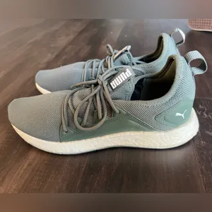 Puma women’s Olive Green Mesh Sneakers size 11 thumbnail 2