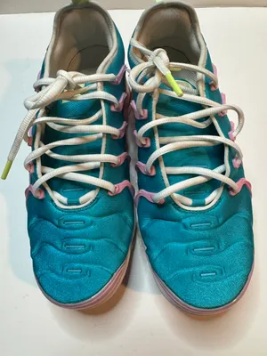 Vapormax Plus Easter Size 8.5 thumbnail 1