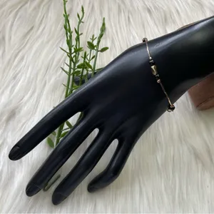 Vintage Amway onyx beads gold tone bracelet thumbnail 6