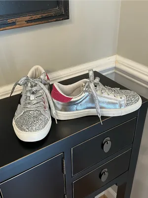 Silver Glitter Star Sneakers Size 36 thumbnail 3