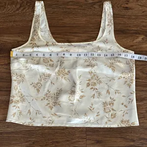 Vintage 90’s Victoria’s Secret Floral Lightweight Camisole Tank Top Cream Tan M thumbnail 3