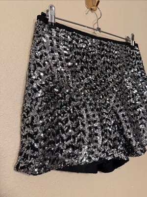Zara sequin shorts Silver and Black Size Medium NWT thumbnail 4