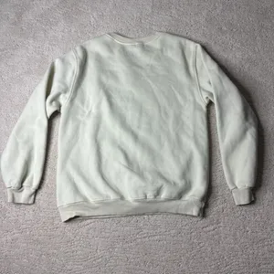 Women's Authentic Taylor Swift Size Small Cream Vault Tour Crewneck Sweater‎ thumbnail 7