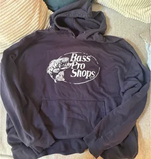 Bass Pro Shops Sweatshirt  thumbnail 1