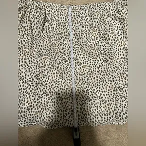 Abercrombie Leopard Print Puff Sleeve Top thumbnail 4