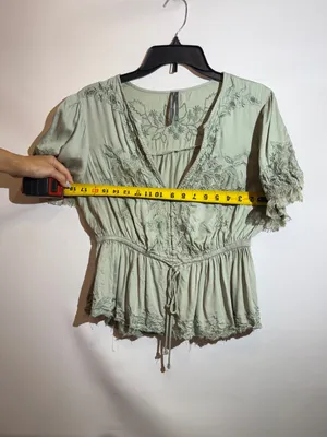 Anthropologie Blue Floral Embroidered Lace V Neck Peplum Blouse Size M thumbnail 8