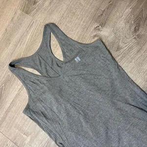 •OLD NAVY• TANK thumbnail 2